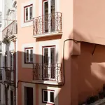 Graca Sunny - Historic Lisbon